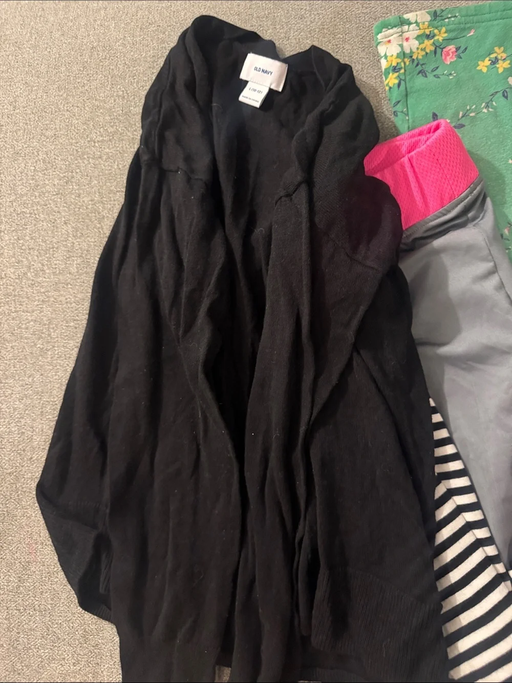 5/$15- Girl’s bundle size large
